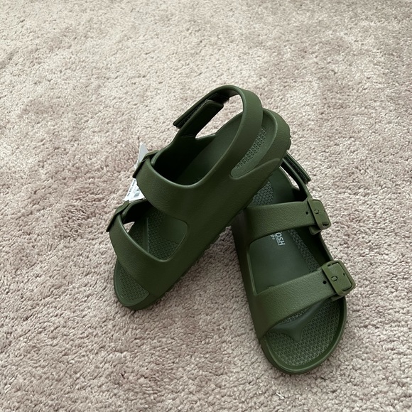 New Oshkosh Olive Green Sandals - Picture 5 of 10